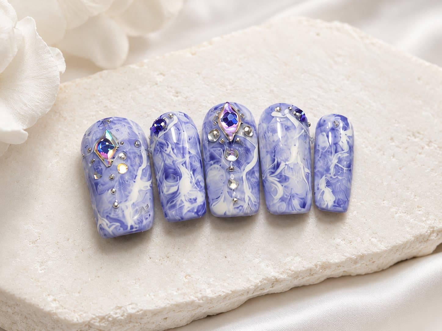 Lavender Marble press-on nail set